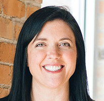 Retrato de Sophie Hartwell, líder da equipa de atendimento ao cliente